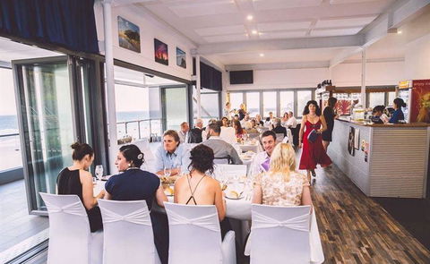 Lighthouse Beach Cafe - Gold Coast 4U 12