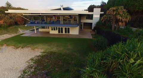 Lighthouse Beach Cafe - Gold Coast 4U 21