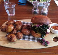 Huski Cafe - Accommodation Gold Coast
