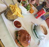 Supreme Bar and Restaurant - Accommodation Gold Coast