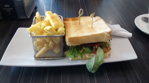 Cafe L'Attitude - Accommodation Gold Coast 0
