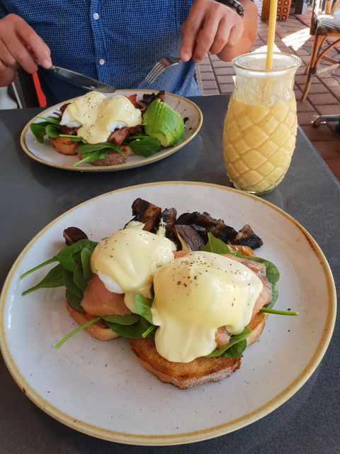 Dragonfly Cafe - Gold Coast 4U 6