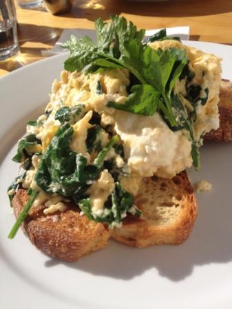 Victory Cafe - 1 Gold Coast 0
