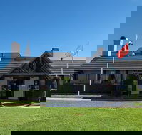 New England Motor Lodge - Gold Coast 4U