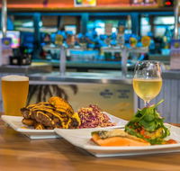 Seaview Tavern - Accommodation Gold Coast