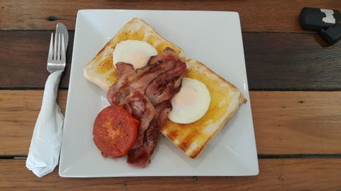 Sisterellea's Cafe - Accommodation Gold Coast 0