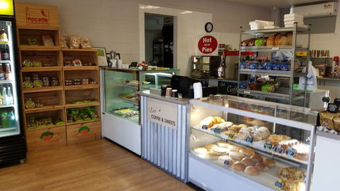 Les' Coffee And Sweets - 1 Gold Coast 0
