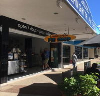 Coolangatta Pie Shop - Gold Coast 4U