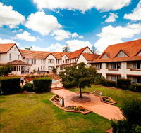 Courtyard Restaurant - Mercure Hotel Canberra - Gold Coast 4U