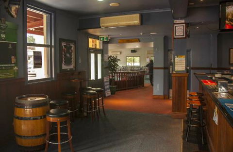 Royal Hotel Restaurant - Accommodation Gold Coast 0