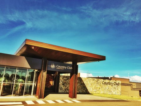 Country Club Gledswood Hills - 1 Gold Coast 0