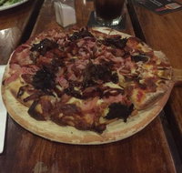 The Lighthouse Pub - Accommodation Gold Coast