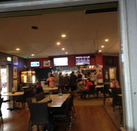 The Shaws Bay Hotel - Gold Coast 4U