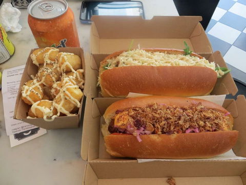 The Hot Dog Man - 1 Gold Coast 0