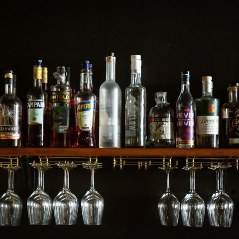 Night Parrot Bar And Kitchen - Gold Coast 4U 1