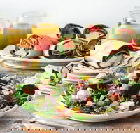 Sumo Salad - Broadbeach - Accommodation Gold Coast