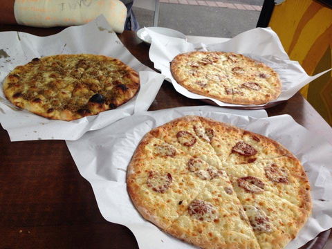 Zahra's Pizza And Munoosh - Accommodation Gold Coast 0
