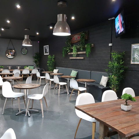 Bistro 6 - Gold Coast 4U 0