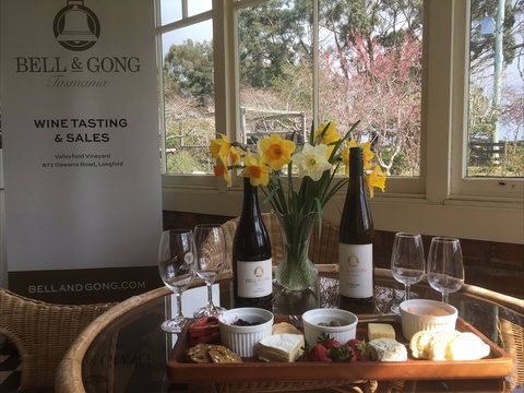 Bell & Gong - Accommodation Gold Coast 0