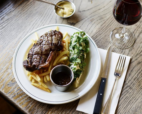 Builders Arms Hotel - Accommodation Gold Coast 1