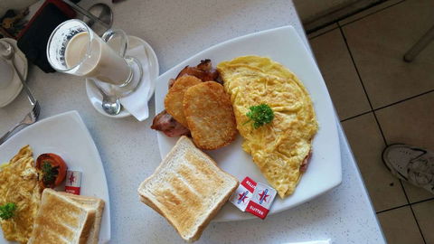 Cafe Amphora - Gold Coast 4U 0