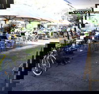 Woolpack Hotel  Lounge - 1 Gold Coast