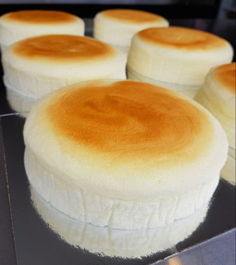 Jiggle Cheesecake - Accommodation Gold Coast 0