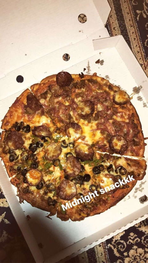 All Night Pizza Cafe - Accommodation Gold Coast 0