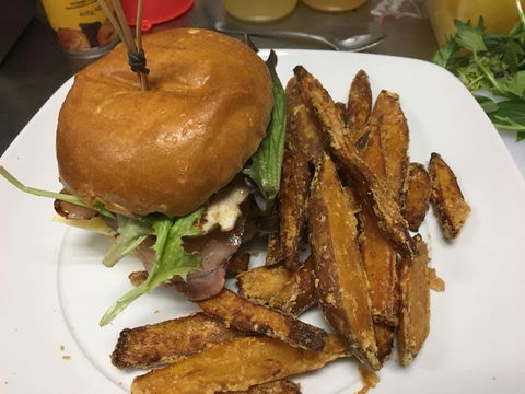 Grill And Bare Cafe Restaurant - Accommodation Gold Coast 0