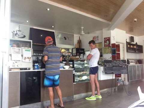 One On La Balsa Cafe - 1 Gold Coast 0