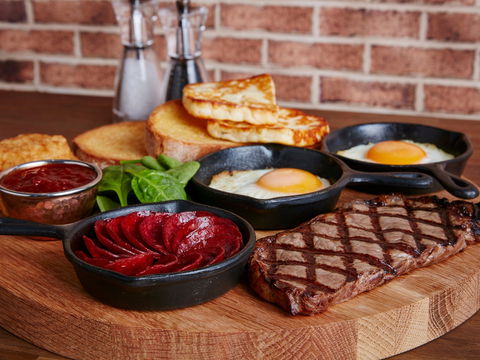 Rashays - Casual Dining - Woden - Gold Coast 4U 2