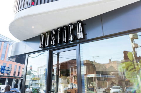Rustica - Hawthorn - Accommodation Gold Coast 0