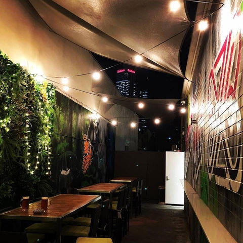 HBM Kitchen - Accommodation Gold Coast 0