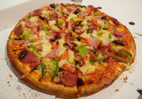 Santa Lucia Pizza - Accommodation Gold Coast 0