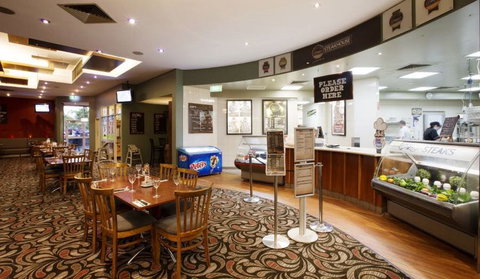 Victoria Point Tavern - Accommodation Gold Coast 0