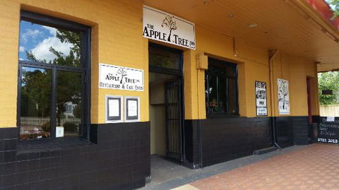 The Apple Tree Inn - Gold Coast 4U 0