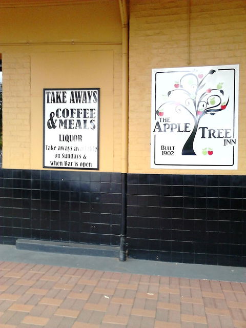 The Apple Tree Inn - Gold Coast 4U 8