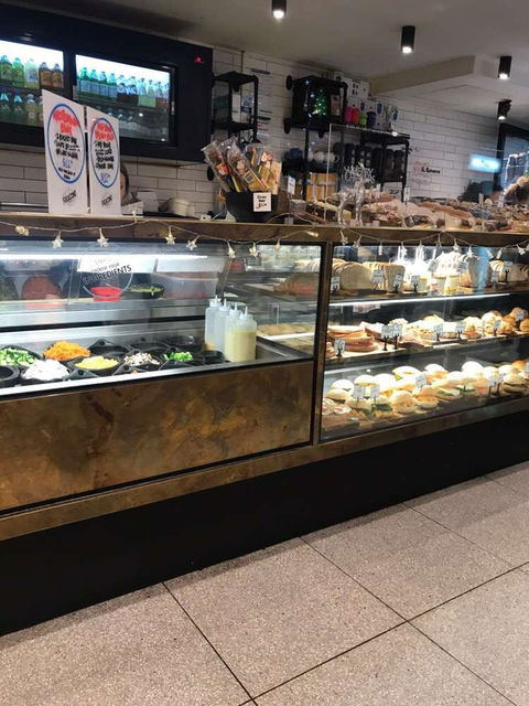 Frankie's - Accommodation Gold Coast 0