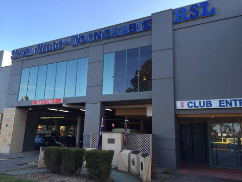 Alpha & Co - Accommodation Gold Coast 0