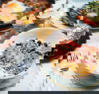 Birds of a Feather - Accommodation Gold Coast