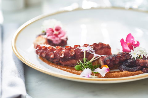 Q Dining - Accommodation Gold Coast 1