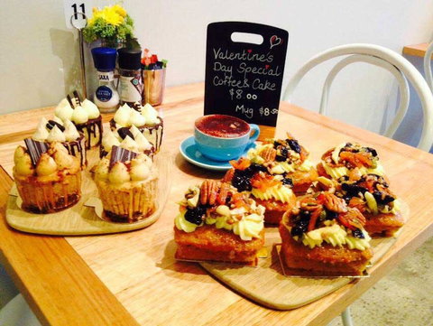 Dai Loi Bakery - Accommodation Gold Coast 0