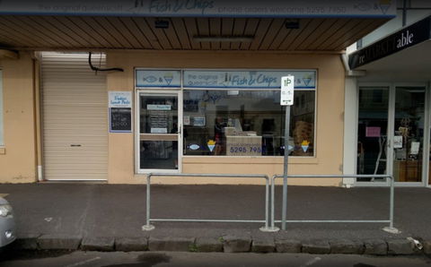 The Original Queenscliff Fish And Chips - 1 Gold Coast 0