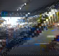 Lou's Cafe Restaurant - Gold Coast 4U