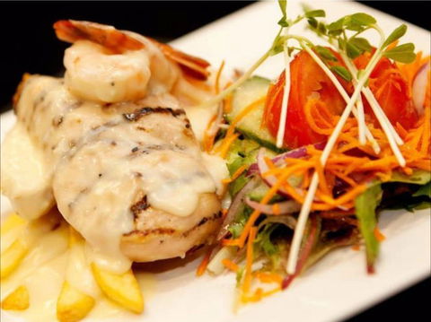 Manning River Hotel - Gold Coast 4U 0