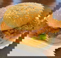Ollies Chicken - Melton - Accommodation Gold Coast