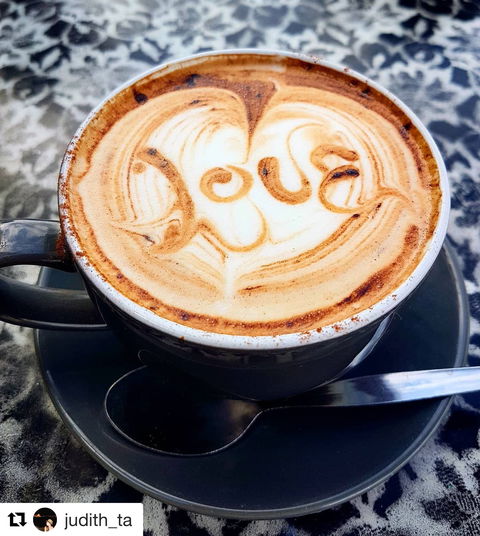 Scallywags Cafe - Gold Coast 4U 1