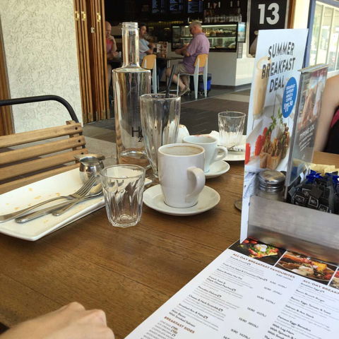 The Coffee Club - Grand Hotel - Gladstone - Gold Coast 4U 0