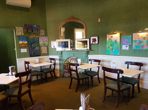 The Hunter Artisan Gallery And Cafe - Gold Coast 4U 0