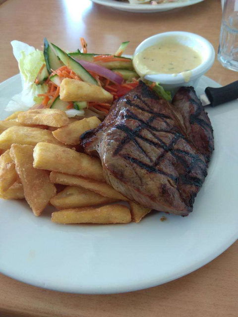 Gladstone Yacht Club - Accommodation Gold Coast 0